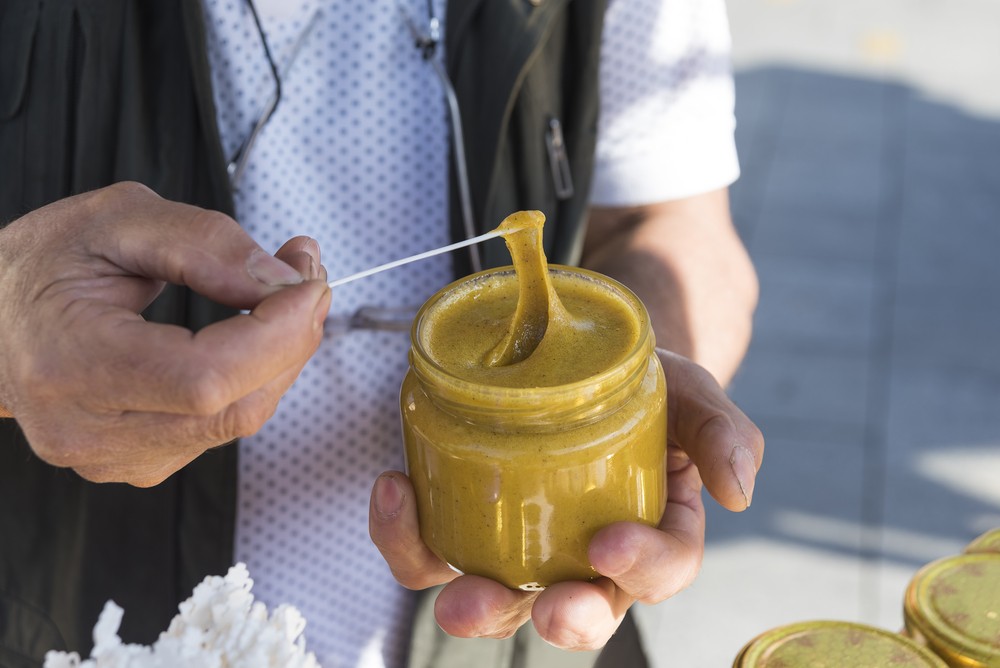 男性適量攝取蜂王乳後，活力和體力都可能會有所提升